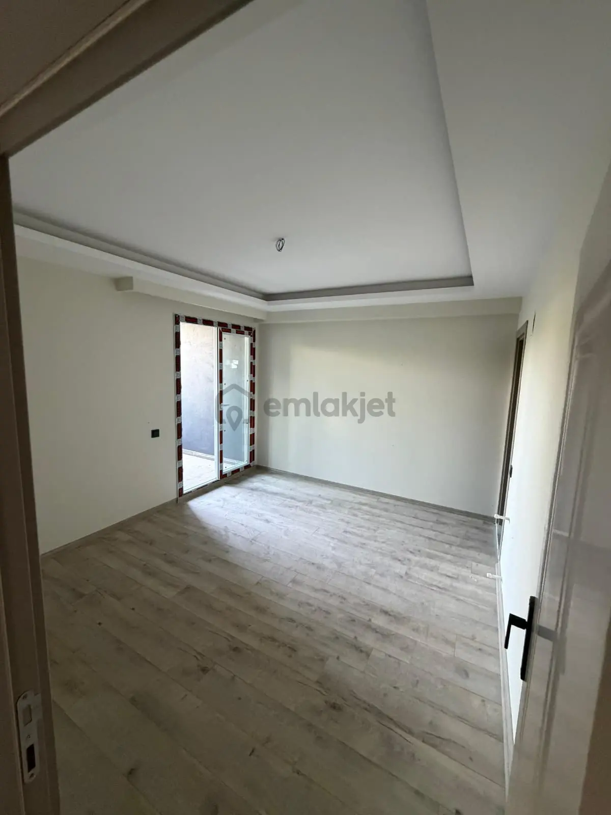 Erdemli Koyuncuda Satılık 2+1 Fırsat Daire - 11