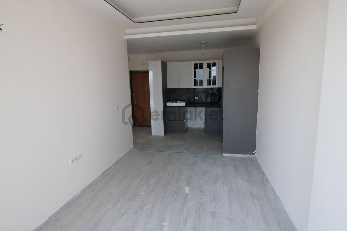 Mezitli Çeşmelide 1+1 Kiralık Daire - 12
