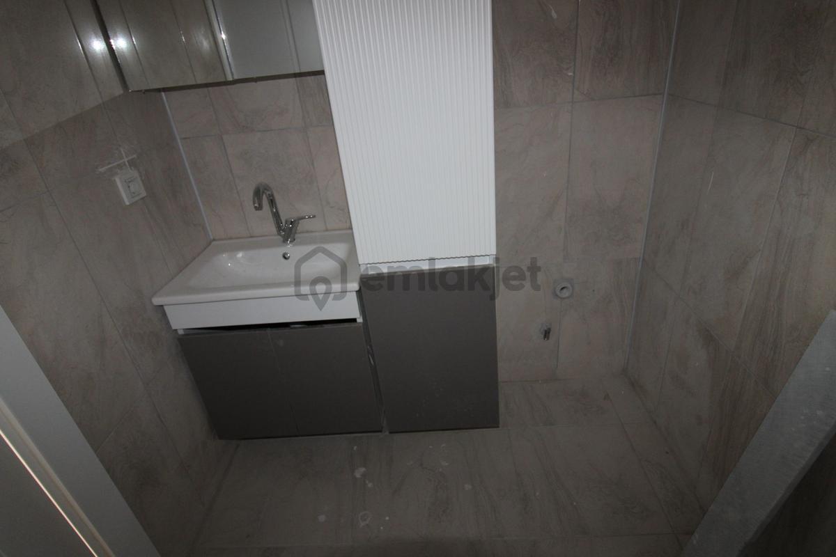 Mezitli Çeşmelide 1+1 Kiralık Daire - 3