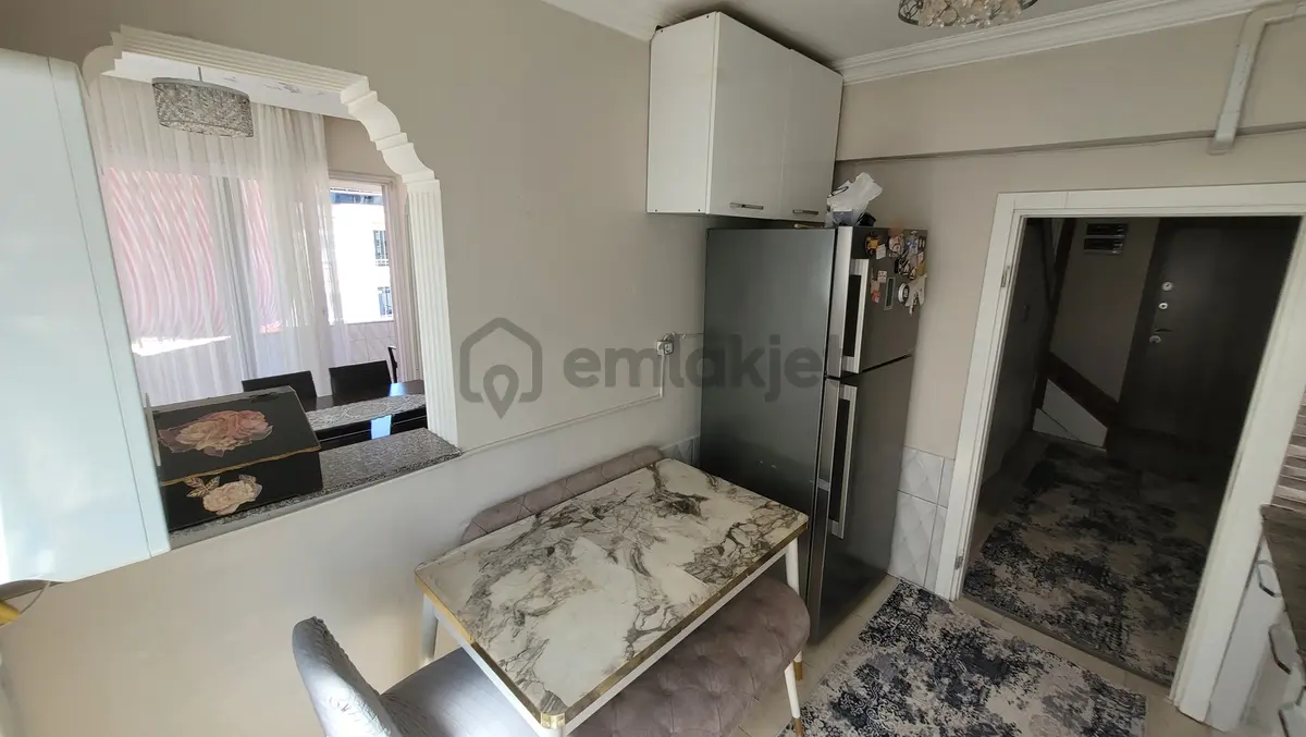 Altınkum'da 245 M² Dev Dubleks | 5+1 | Çift Mutfak | Çift Teras - 32