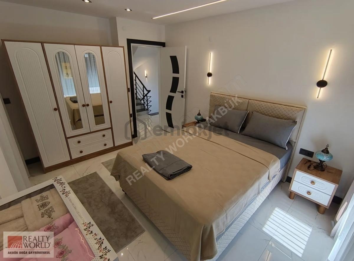 Akbük Merkezde Ful Eşyalı Satılık Lüks Villa - 2