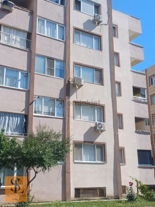 Bahçelievler'de Site İçinde Sıfır Eşyalı Tadilatlı Daire