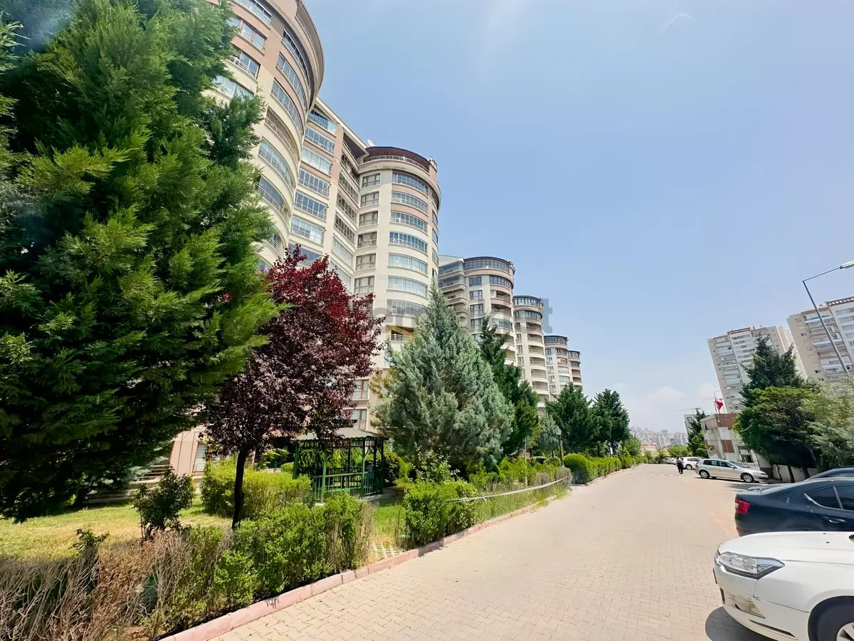 Serhat Mahallesinde Ant Prestij Konutlarında 4+1 Daire - 22