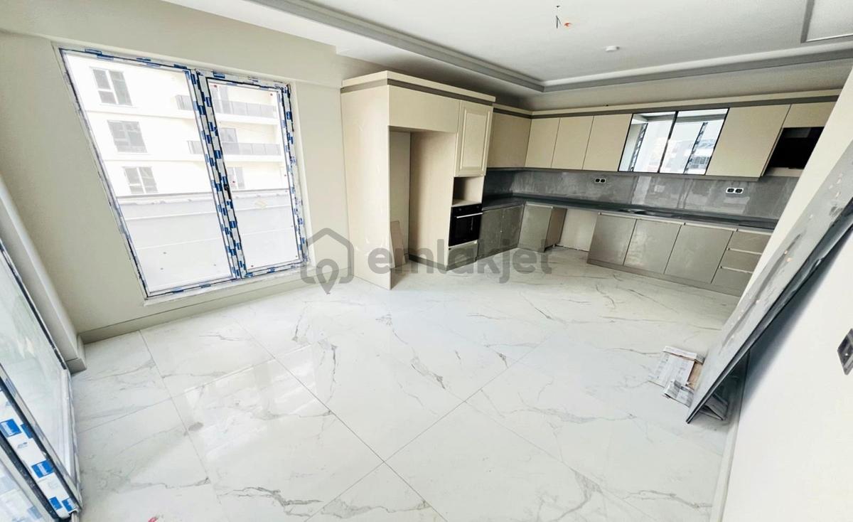 Bulvarda Muhteşem Manzaralı Site Dairesi - 14