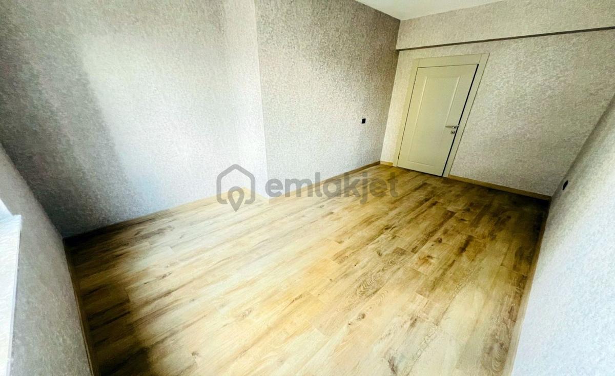 Bulvarda Muhteşem Manzaralı Site Dairesi - 21