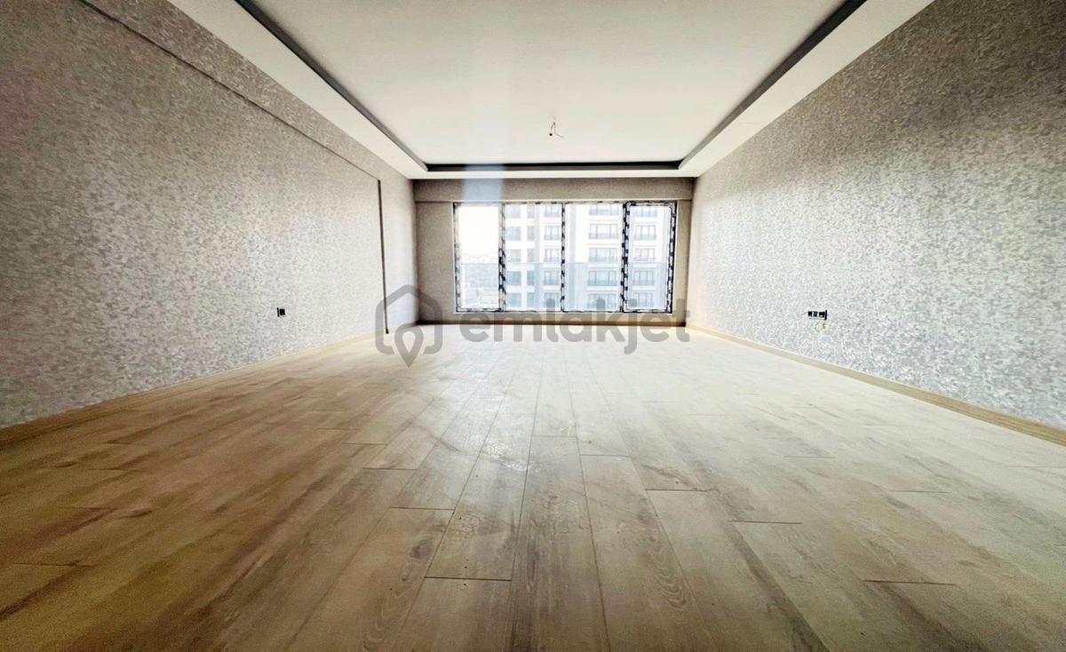 Bulvarda Muhteşem Manzaralı Site Dairesi - 5