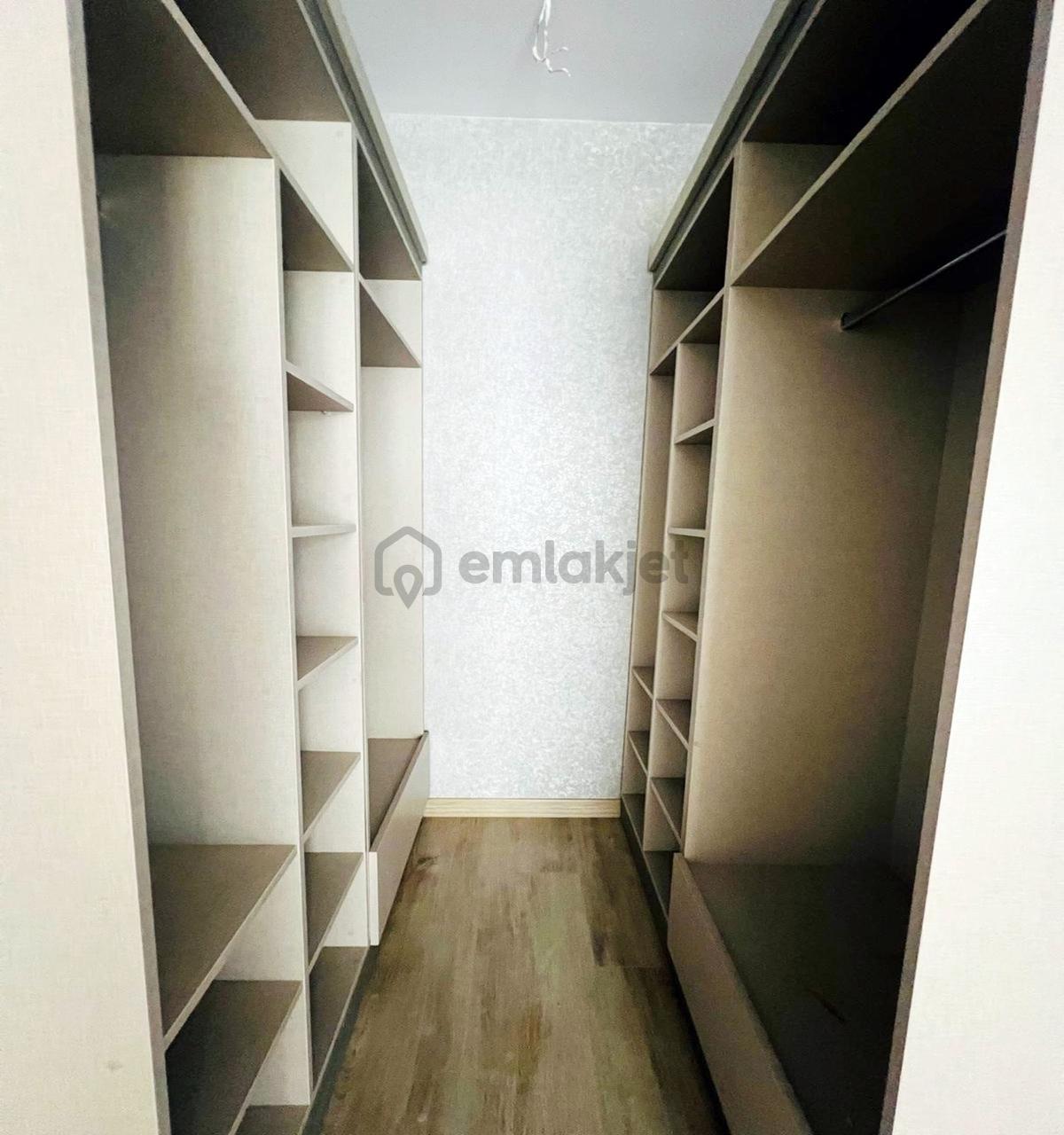 Bulvarda Muhteşem Manzaralı Site Dairesi - 31