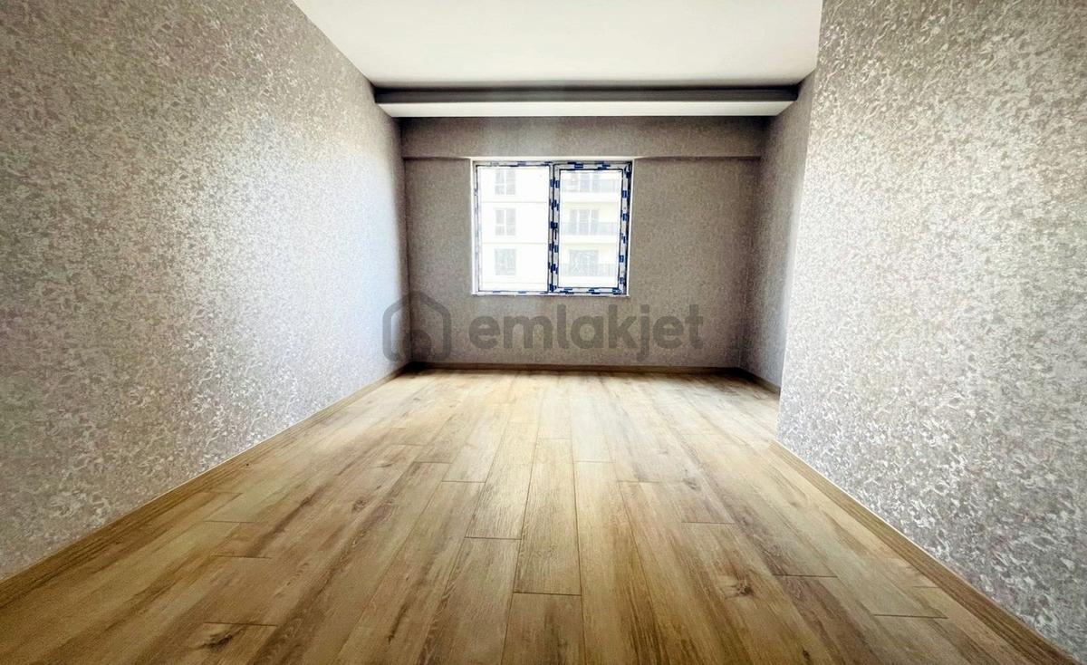 Bulvarda Muhteşem Manzaralı Site Dairesi - 18