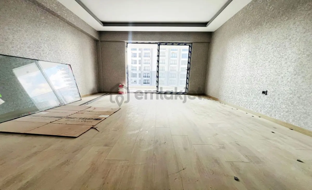 Bulvarda Muhteşem Manzaralı Site Dairesi - 7