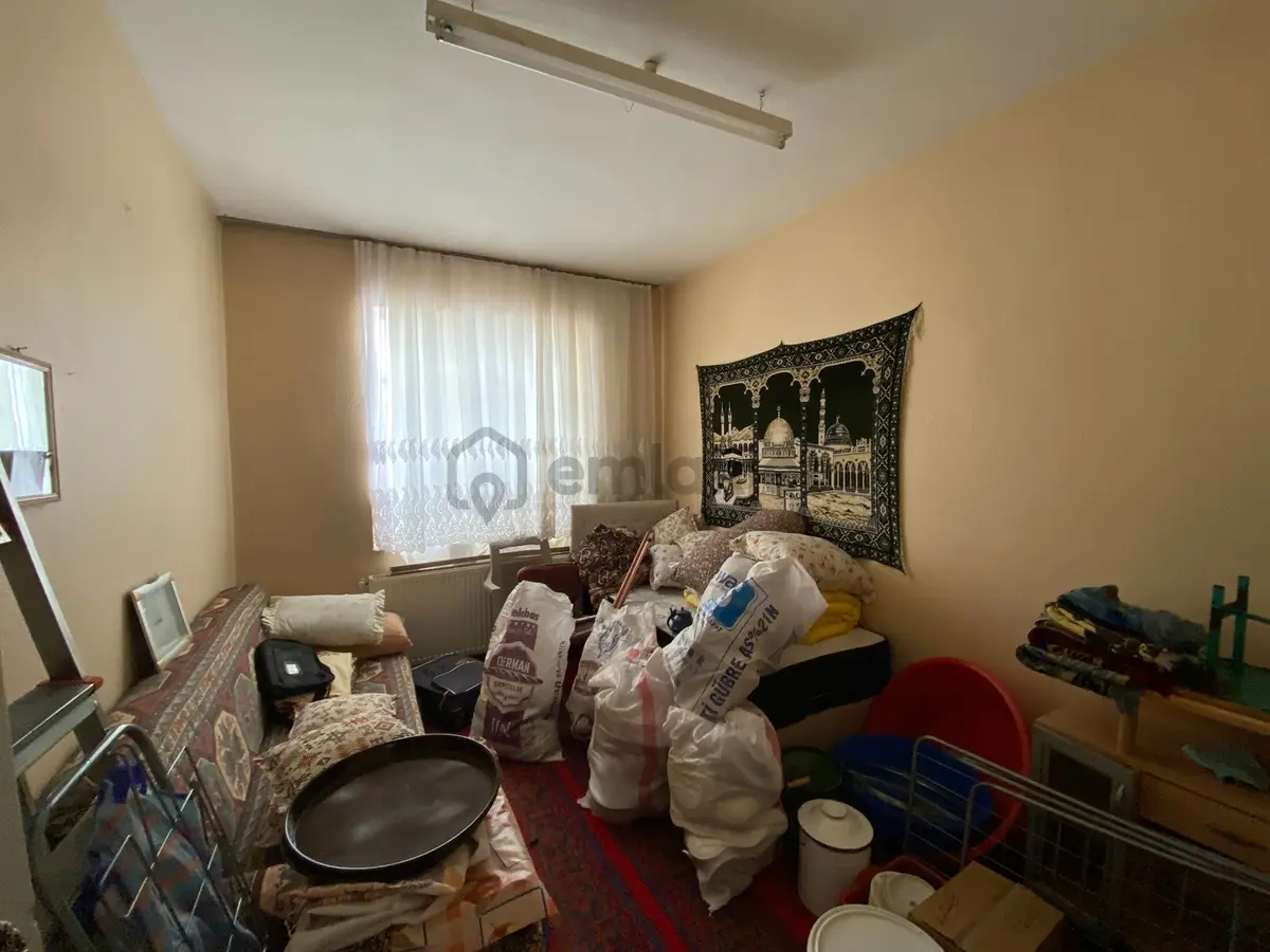 Hocacihanda Satılık 3+1 Arakat Daire - 9