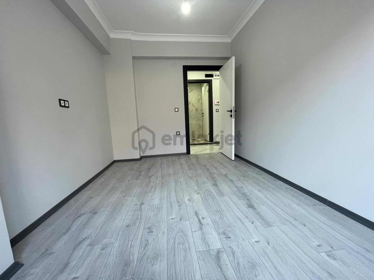Kabal'dan Hastane Bölgesinde Modern 2+1 | Son Kat Çift Balkon - 16