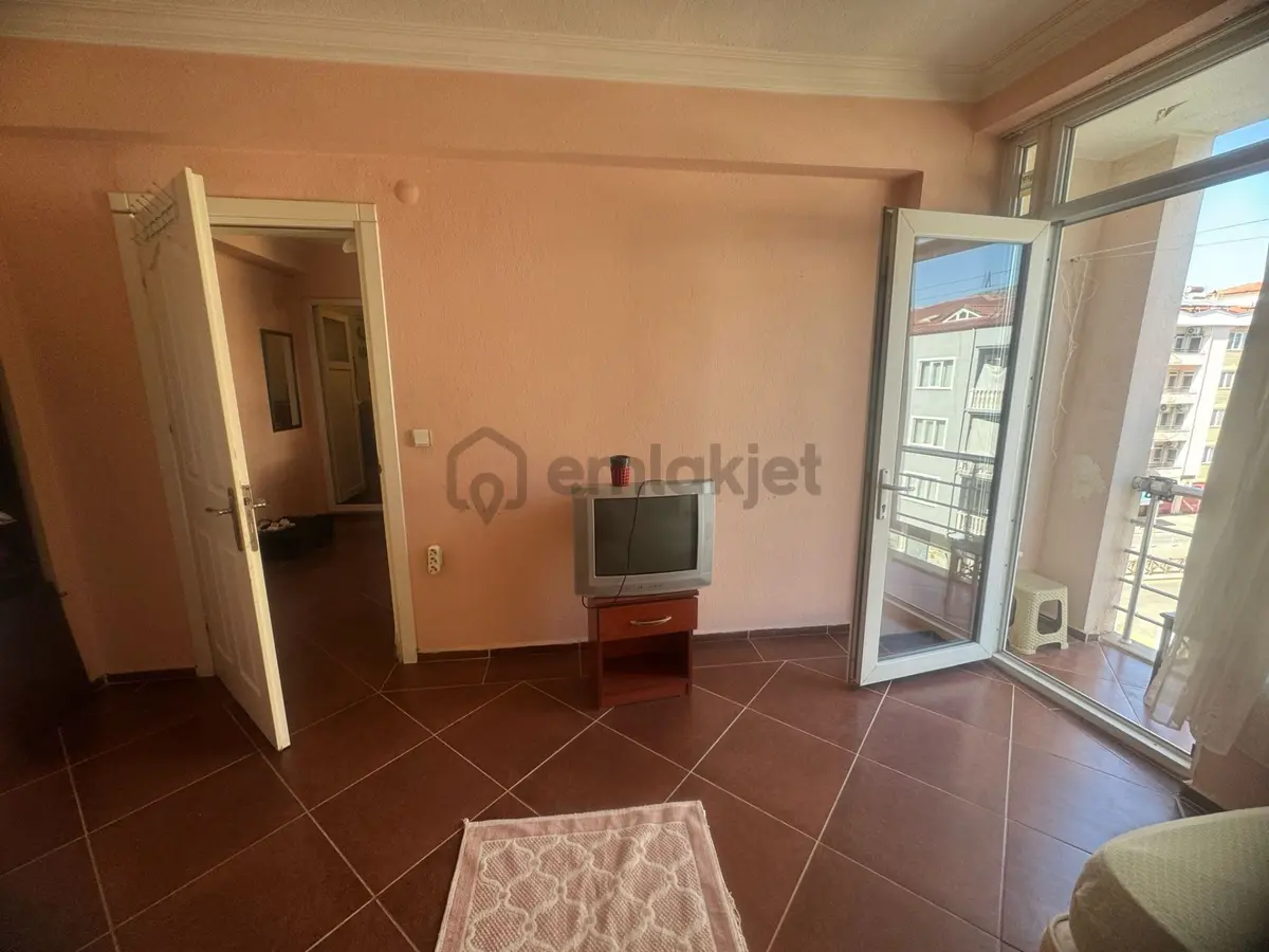 Dalaman Merkezde Eşyalı 1+1 Satılık Daire - 8