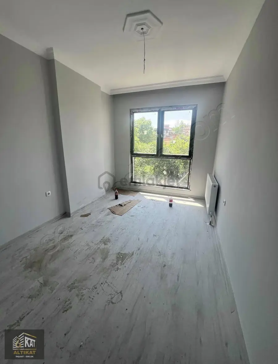 Altıkat Emlaktan Hasanlı Caddesinde 2+1 Daire - 7