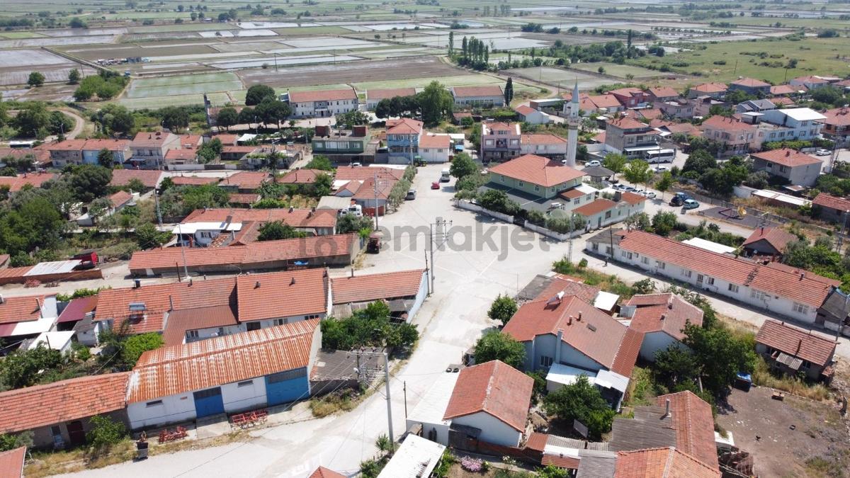 Gönen Sarıköy'de Konut İmarlı Satılık Arsa - 2