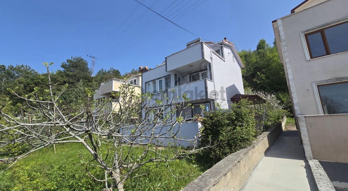 Cide İlkim Emlak'tan Denize Sıfır Satılık Villa - 12