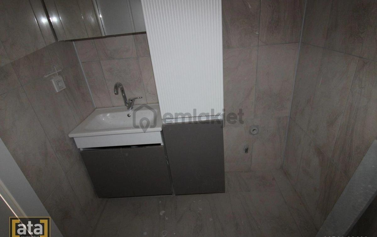 Mezitli Çeşmelide 1+1 Kiralık Daire - 8