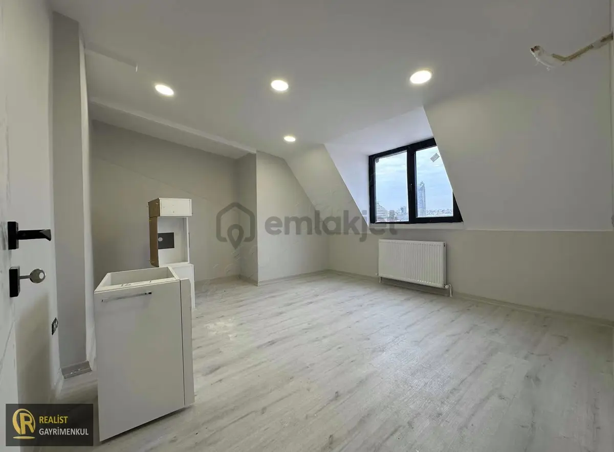Çengelköy'de Satılık 6+2 Dublex Daire - 19