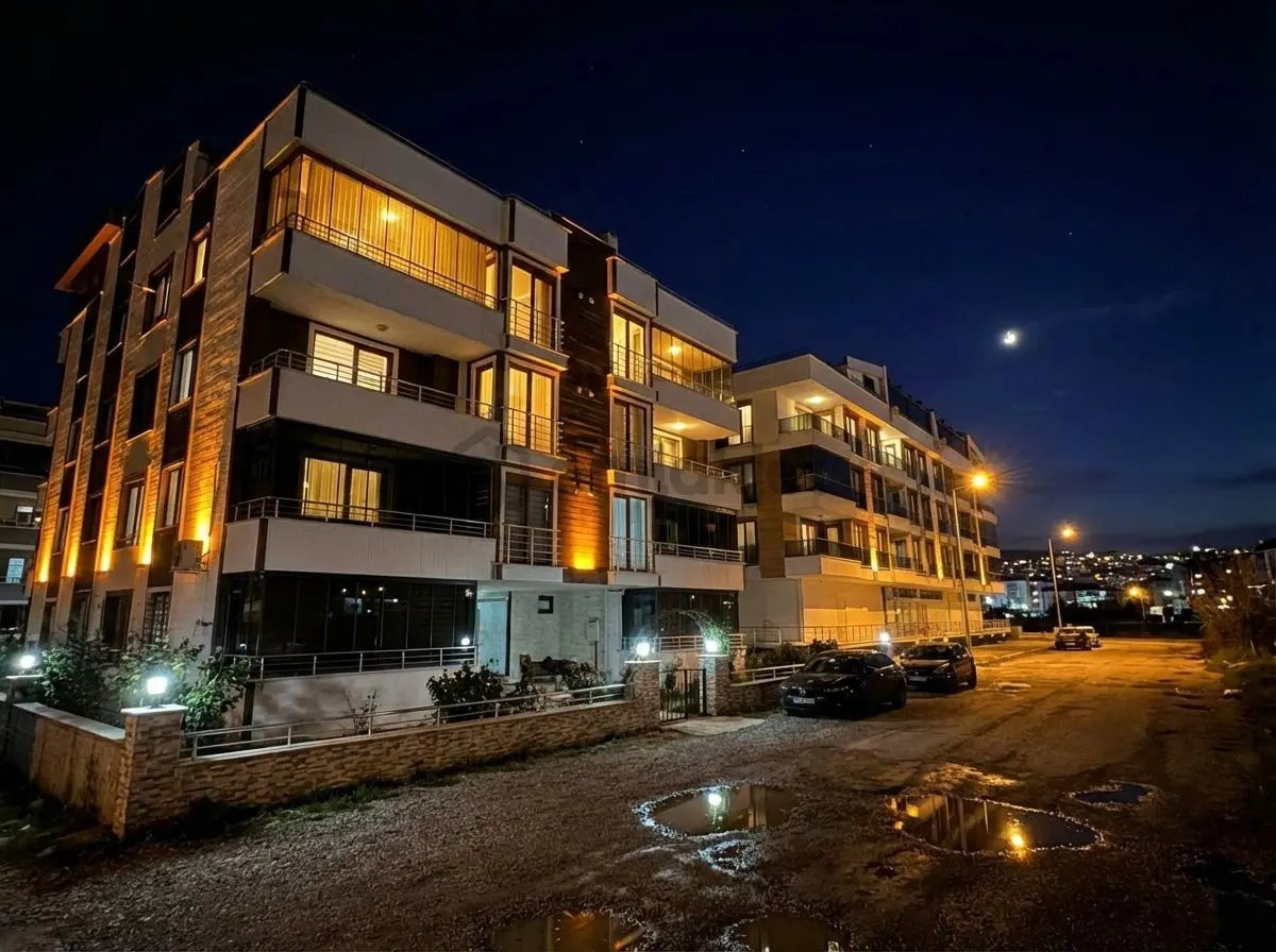 Yüksel'den Altınkumda Çift Teraslı Ebeveyn Banyolu Lux 4+1dublex