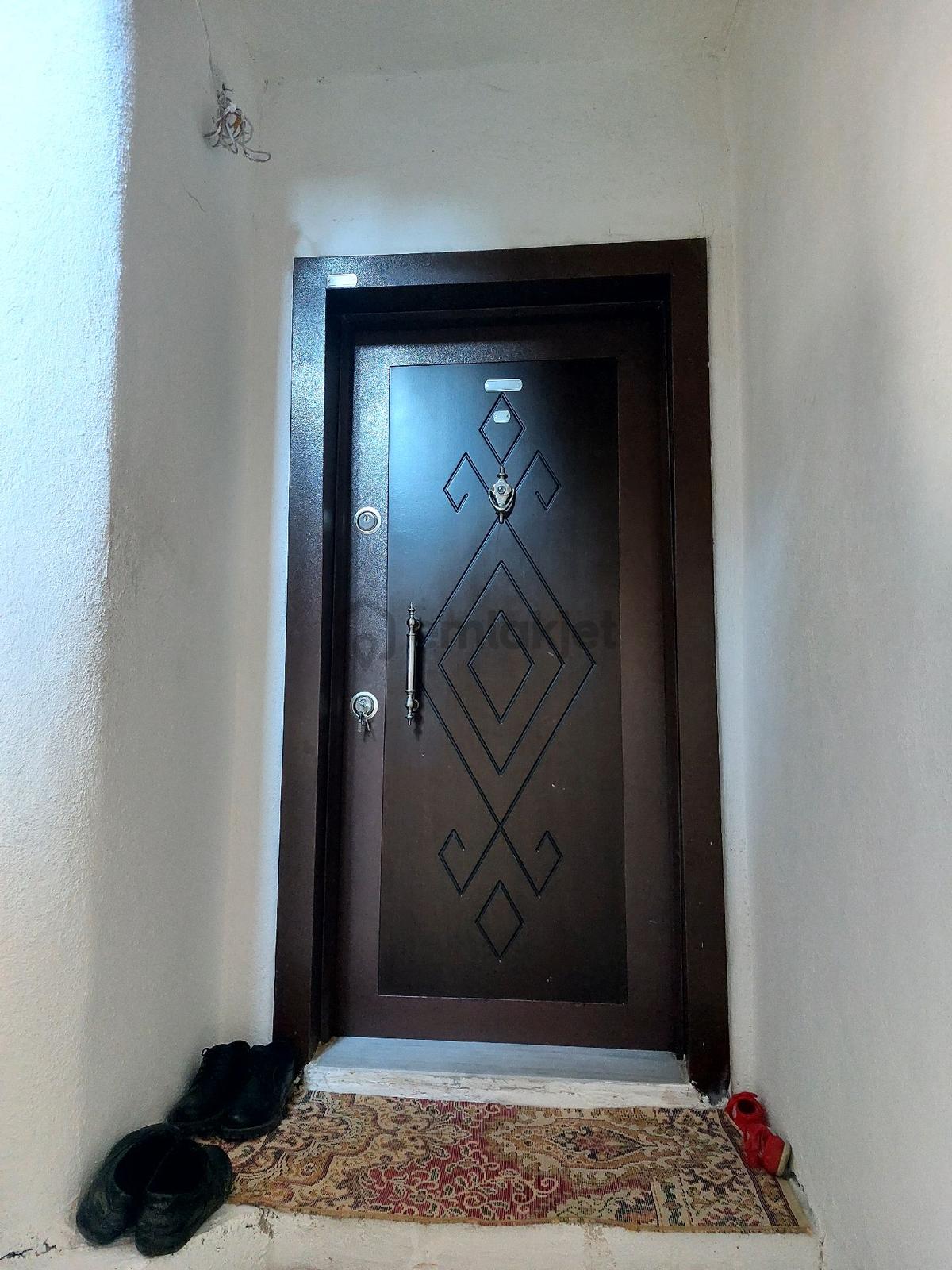 Sahibinden Köy Merkezinde Temiz 3 Katlı - 4