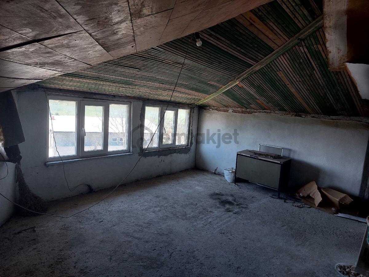 Sahibinden Köy Merkezinde Temiz 3 Katlı - 7