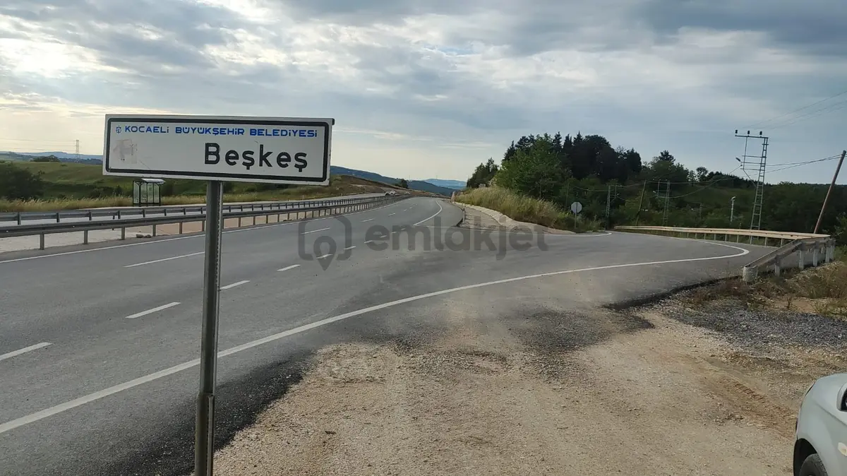 Kandıra Topluca Ana Yola Cephe 2.682 M2 - 3