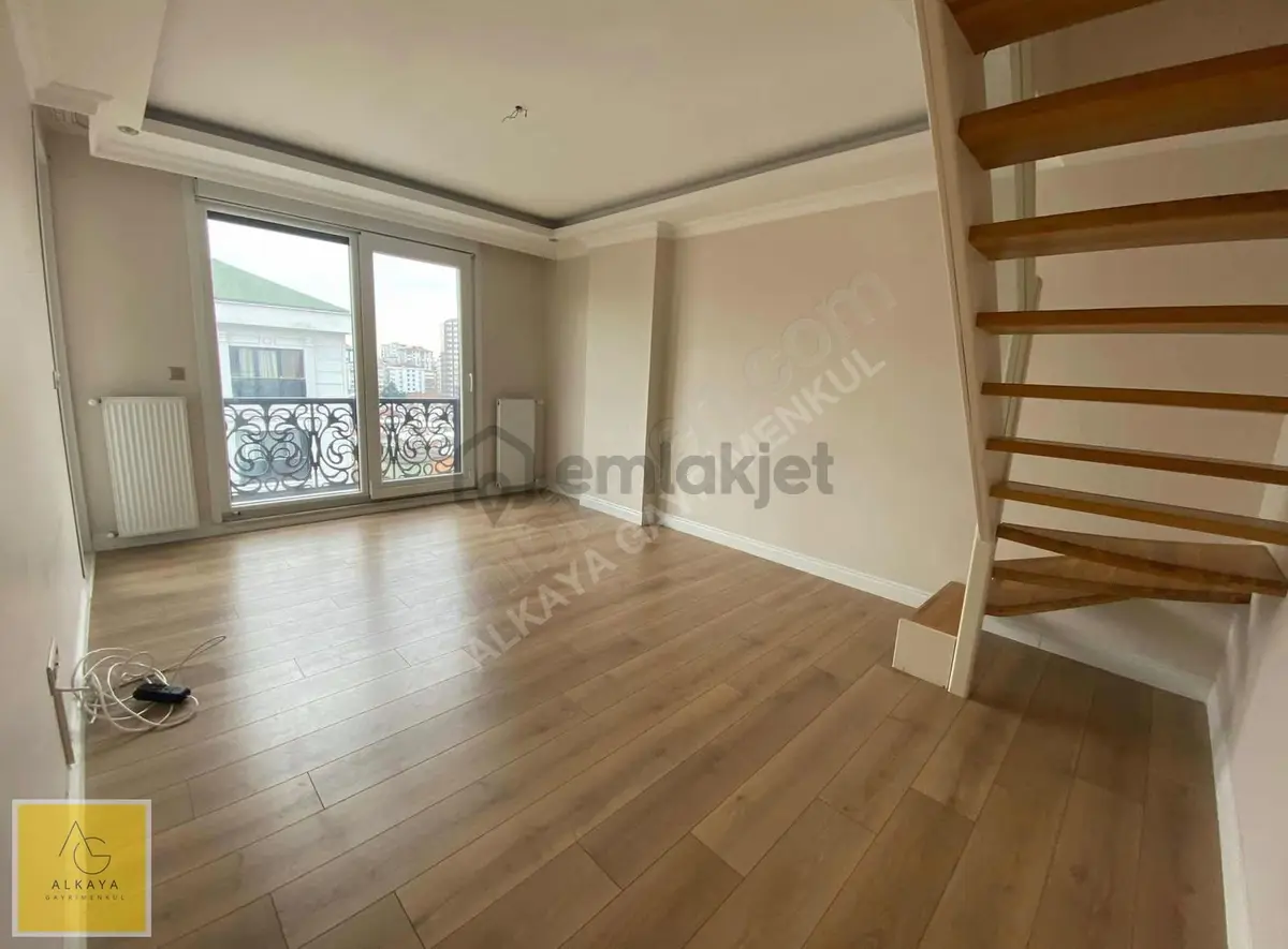Suadiye Marmaray Yakını Satılık 3+1 Dubleks Daire - 12