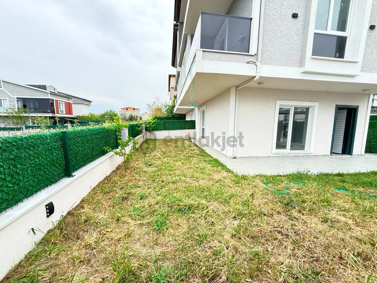 Re/max Lavandadan Yeniçiftlikte 4+1 Triplex Satılık Villa - 28