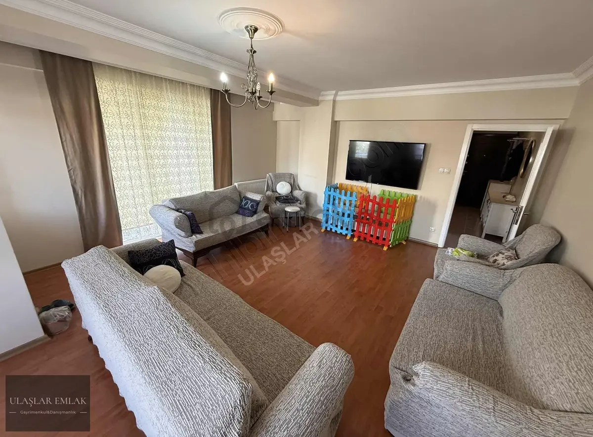 Ümraniye Armağanevler Mah 3+1 150 M2 Satılık Arakat Daire - 2