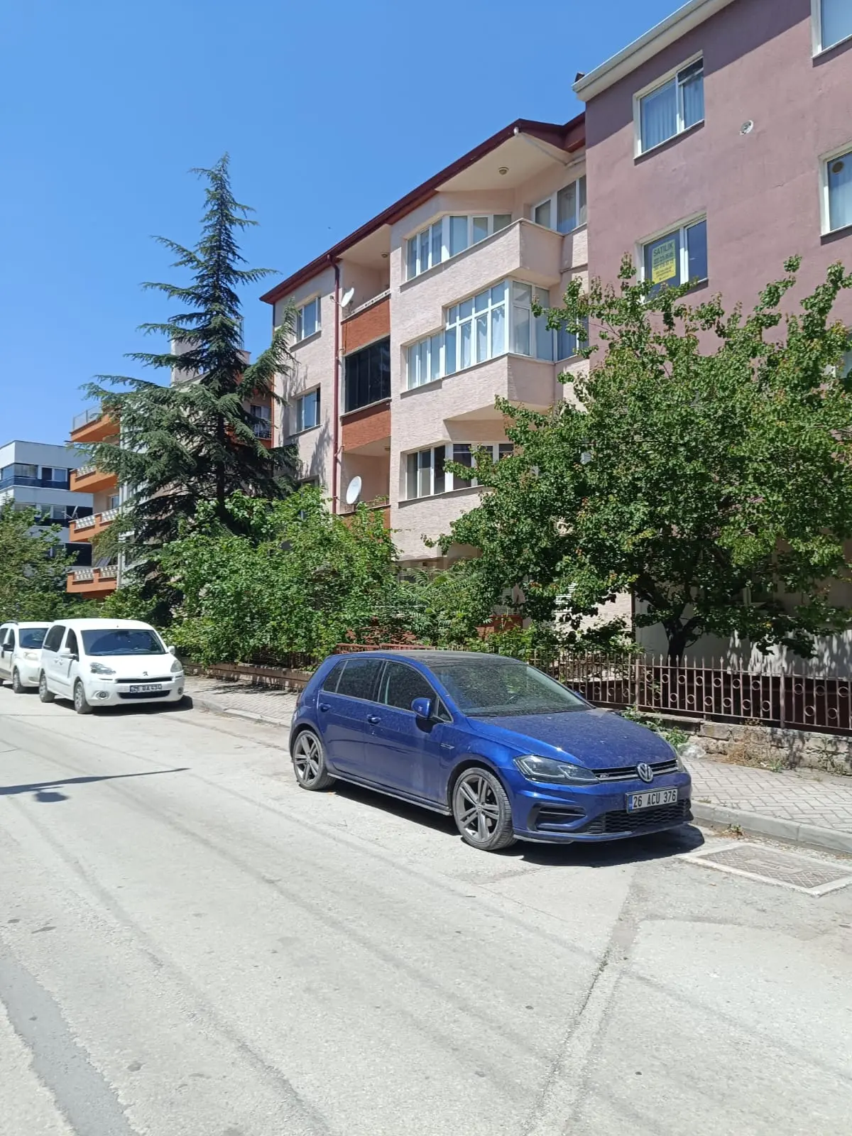 Akarbası Mahallesi Satılık 3+1 Ara Kat Daıre - 4