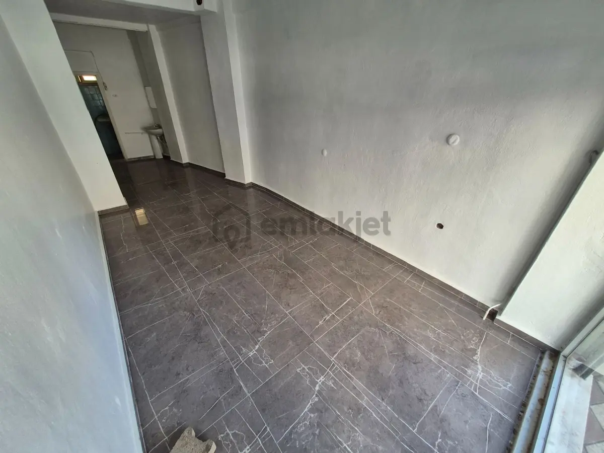 Merkezi Konumda Kullanışlı Dükkan - 10