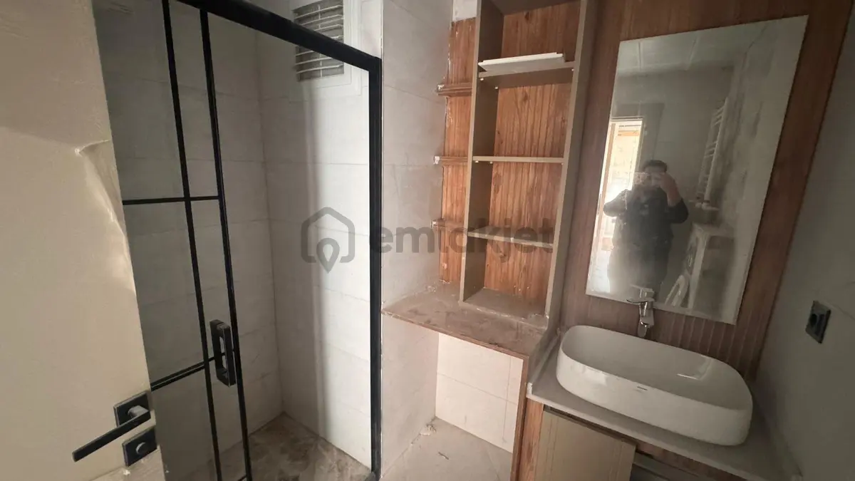 Erdemli Merkezde Satılık 1+1 Daire - 16