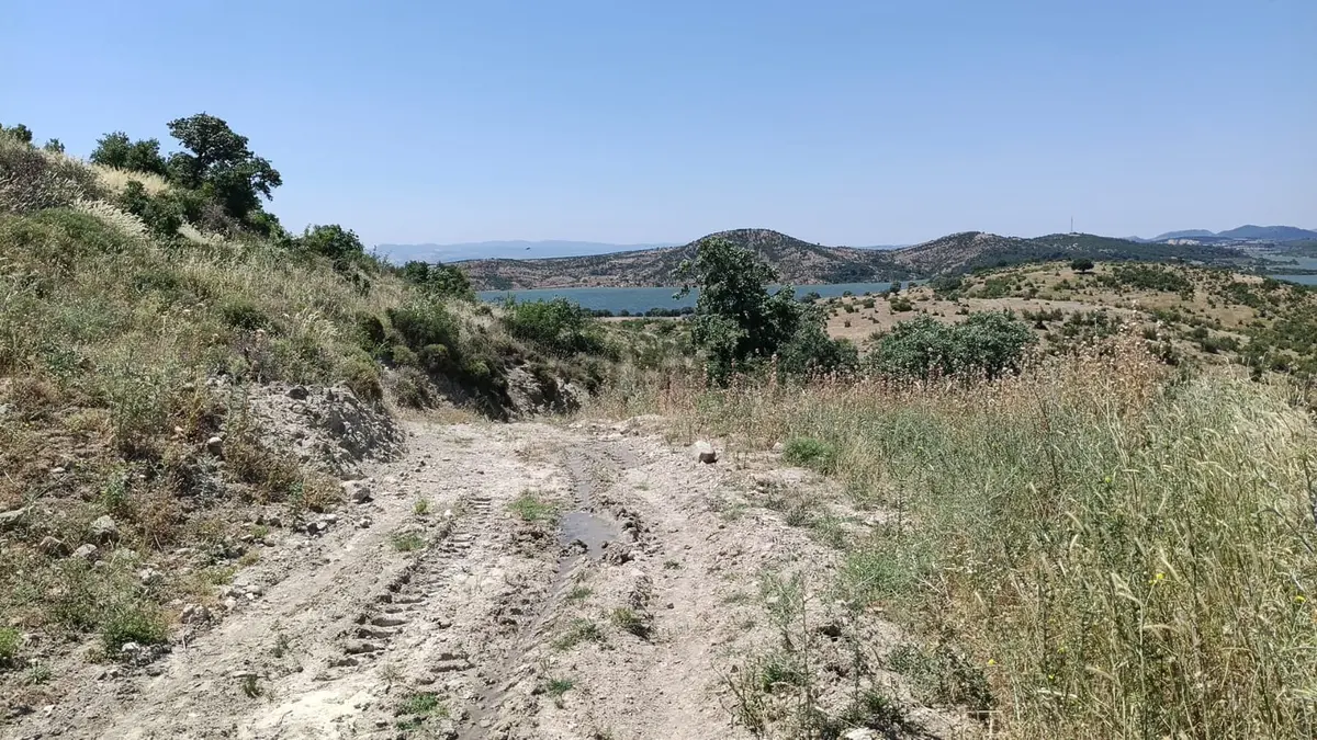 Baraj Manzaralı 7200 M2 Tarla - 3