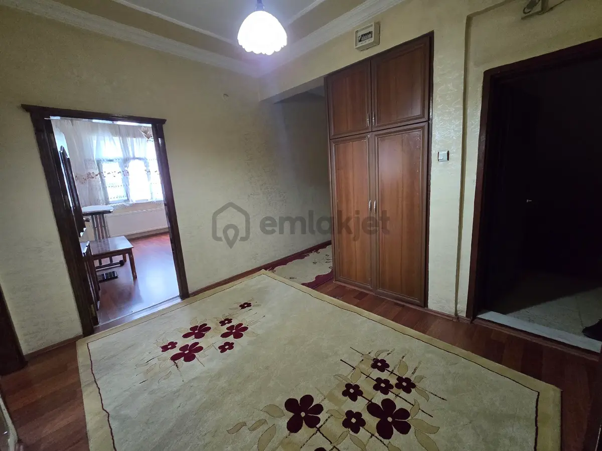 Acill Satılık ,bağcılar, Toptancılar Karşısı - 21