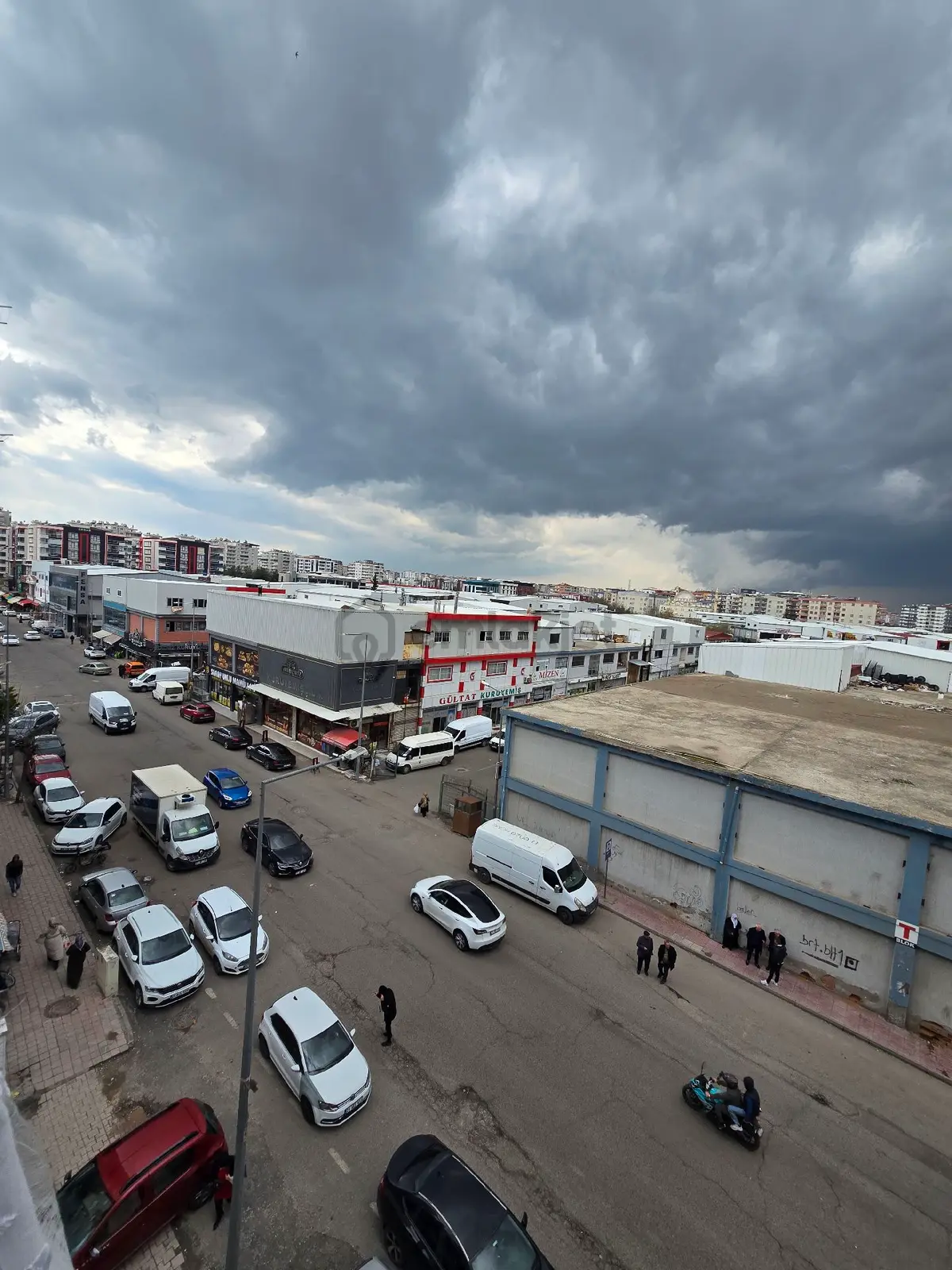 Acill Satılık ,bağcılar, Toptancılar Karşısı - 23
