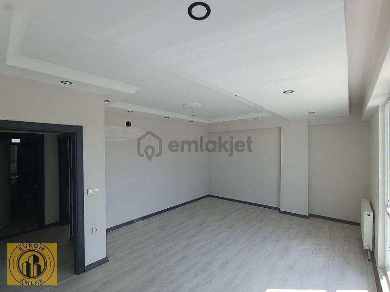 Havuzlar Da Satılık Geniş Yeni Ferah Daire - 5
