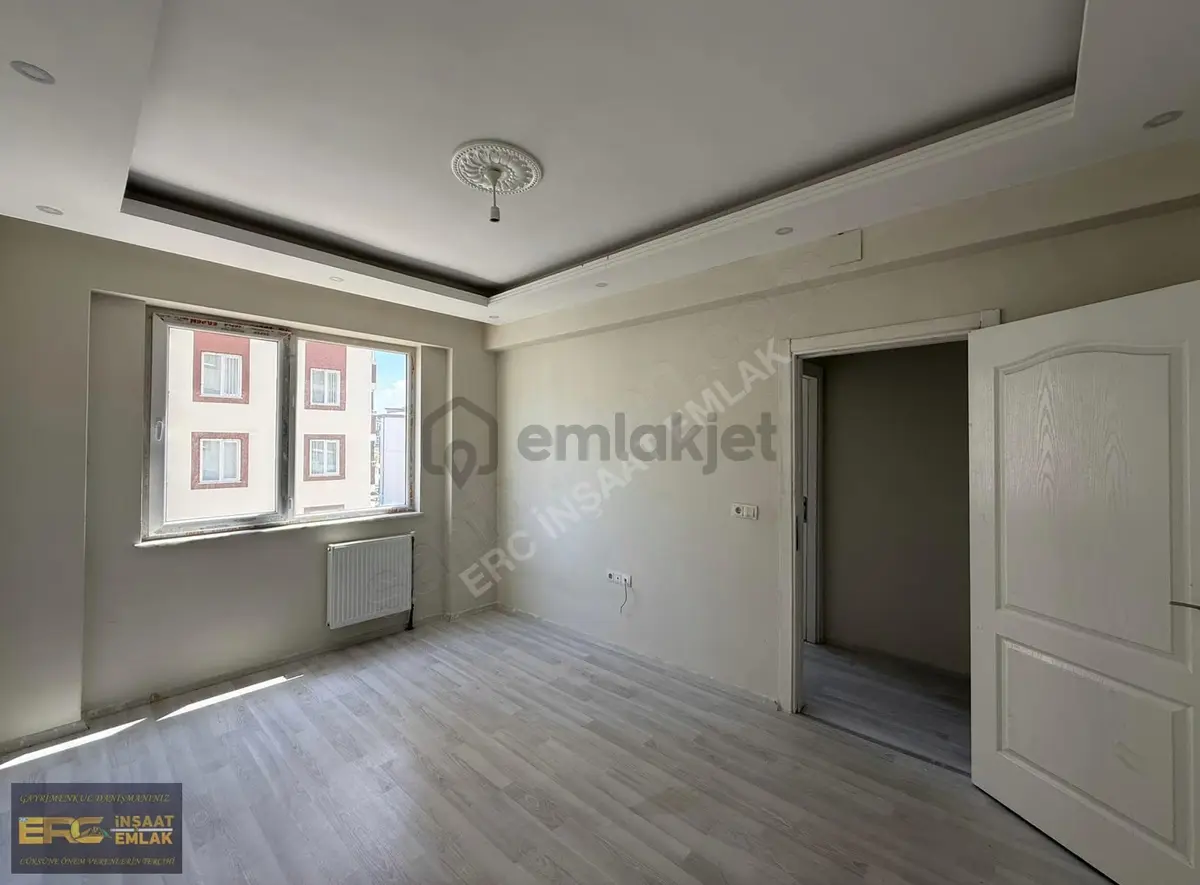 Boğazicinde Satılık 2+1 Daire - 12
