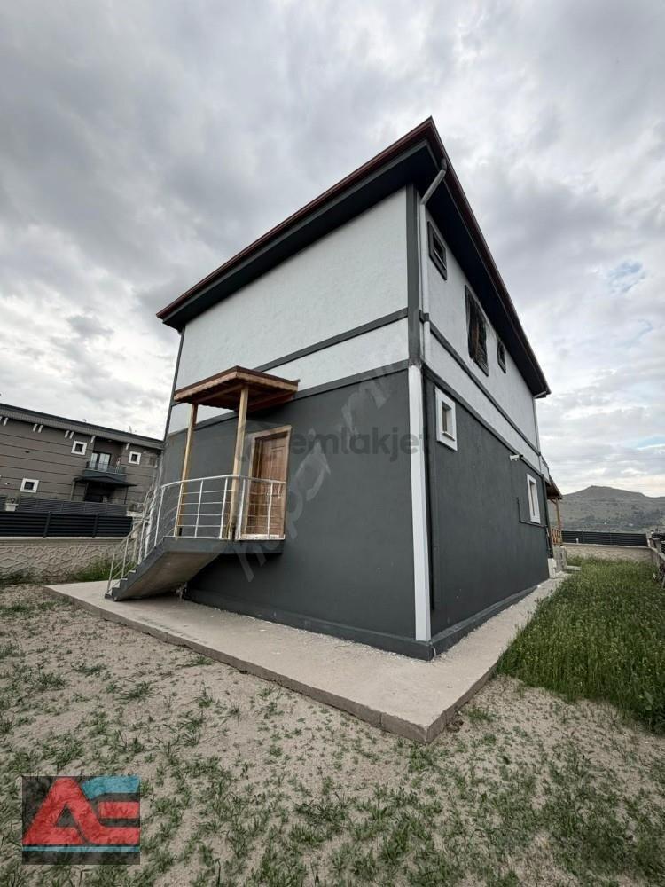 Bahçelievler’de 345 M² Arsa İçerisinde Sıfır Lüks Villa - 5