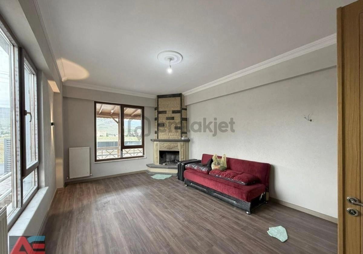 Bahçelievler’de 345 M² Arsa İçerisinde Sıfır Lüks Villa - 5