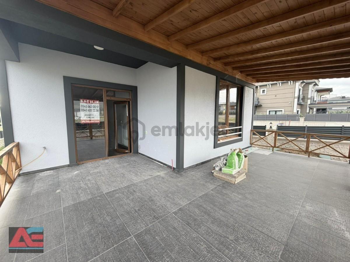 Bahçelievler’de 345 M² Arsa İçerisinde Sıfır Lüks Villa - 15
