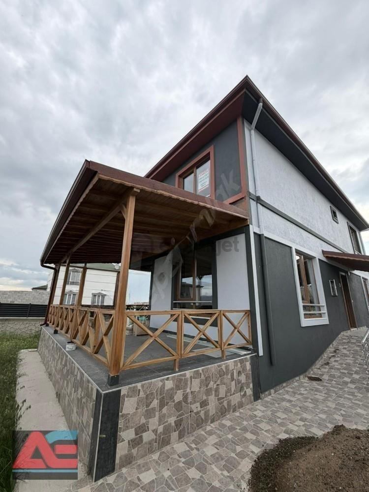 Bahçelievler’de 345 M² Arsa İçerisinde Sıfır Lüks Villa - 9