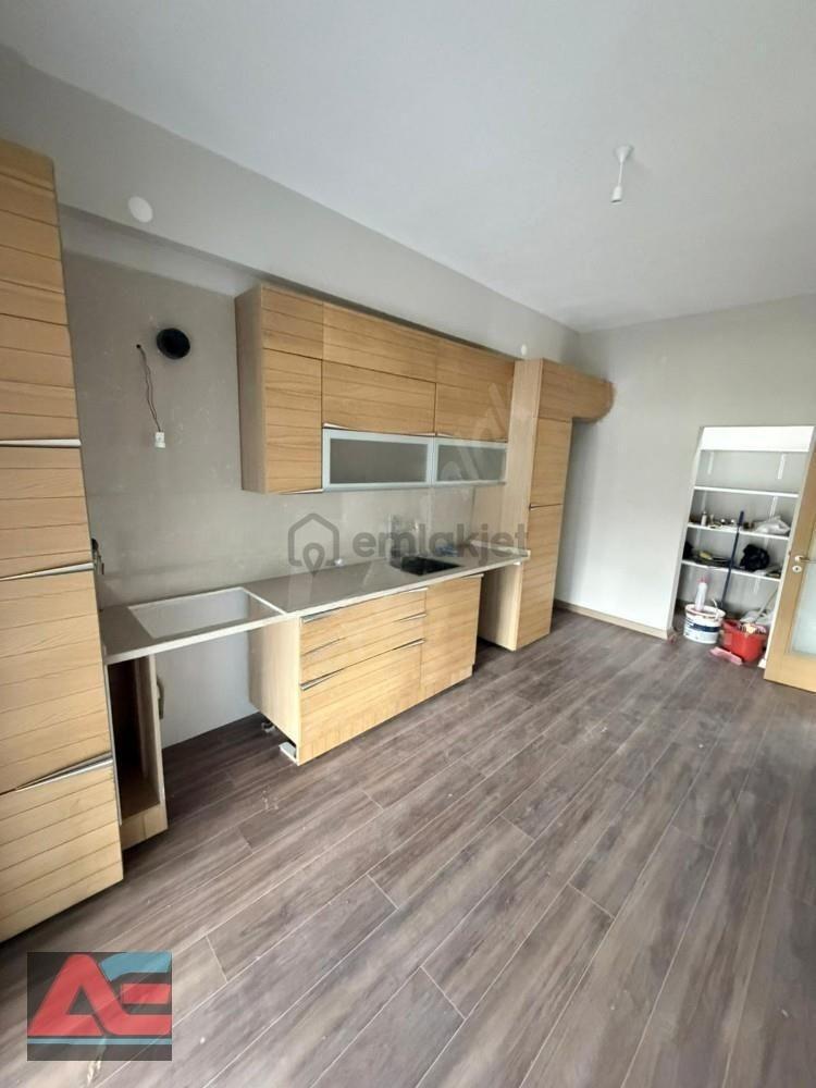 Bahçelievler’de 345 M² Arsa İçerisinde Sıfır Lüks Villa - 23