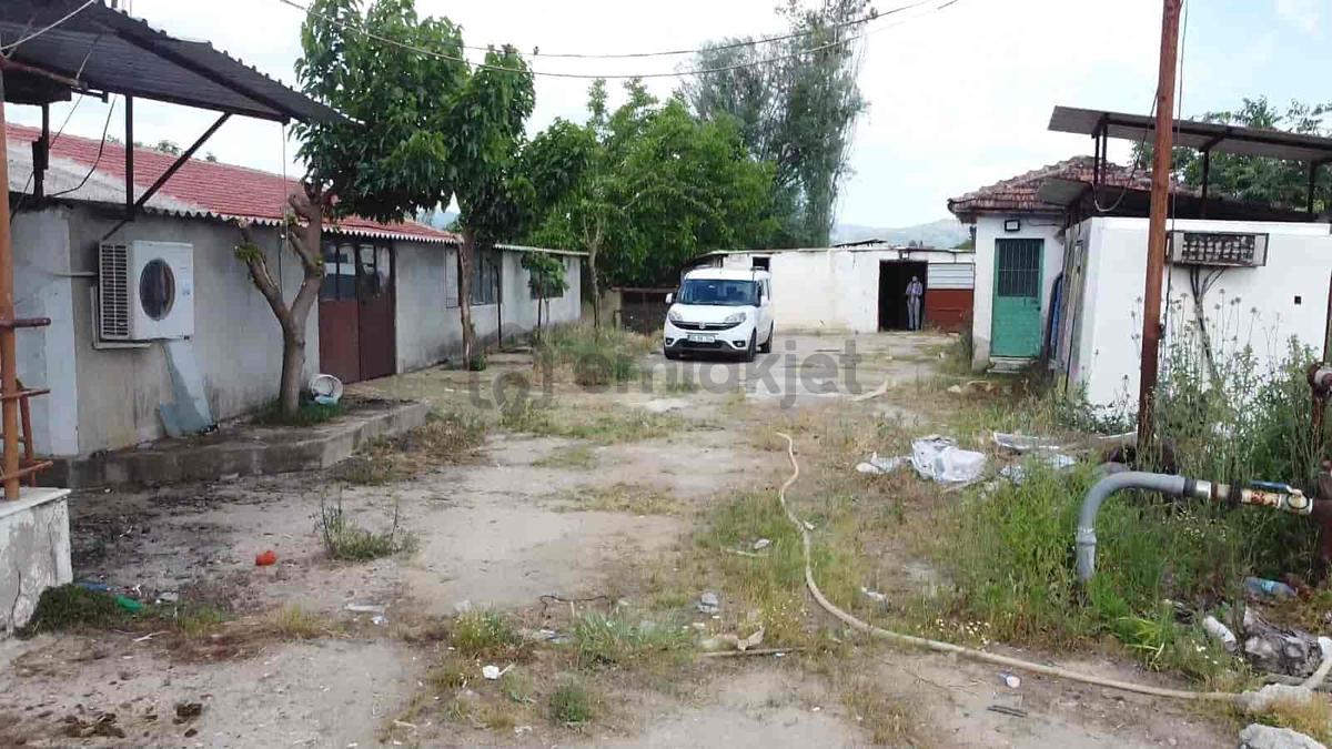 İzmir Kiraz Şemsilerde Satılık Ev Ve Tarla - 8