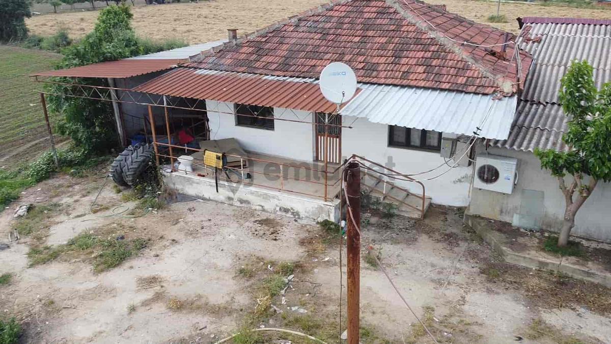 İzmir Kiraz Şemsilerde Satılık Ev Ve Tarla - 2