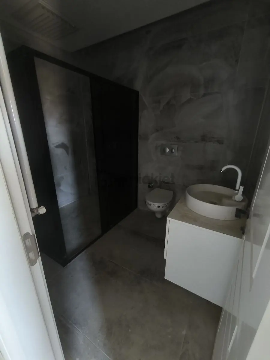 Kiralık Muhteşem Kullanımlı Havuzlu - 6