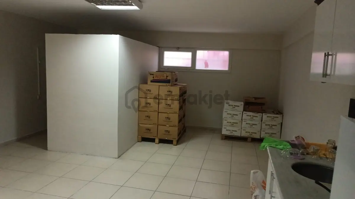 Dedebaşında Kiracılı 140 M2 2 Katlı İş Yeri - 10