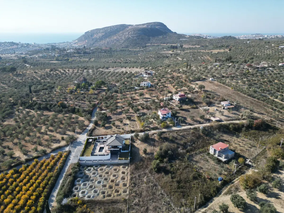 Kuşdasında Malikane İmarlı Arsa - 4