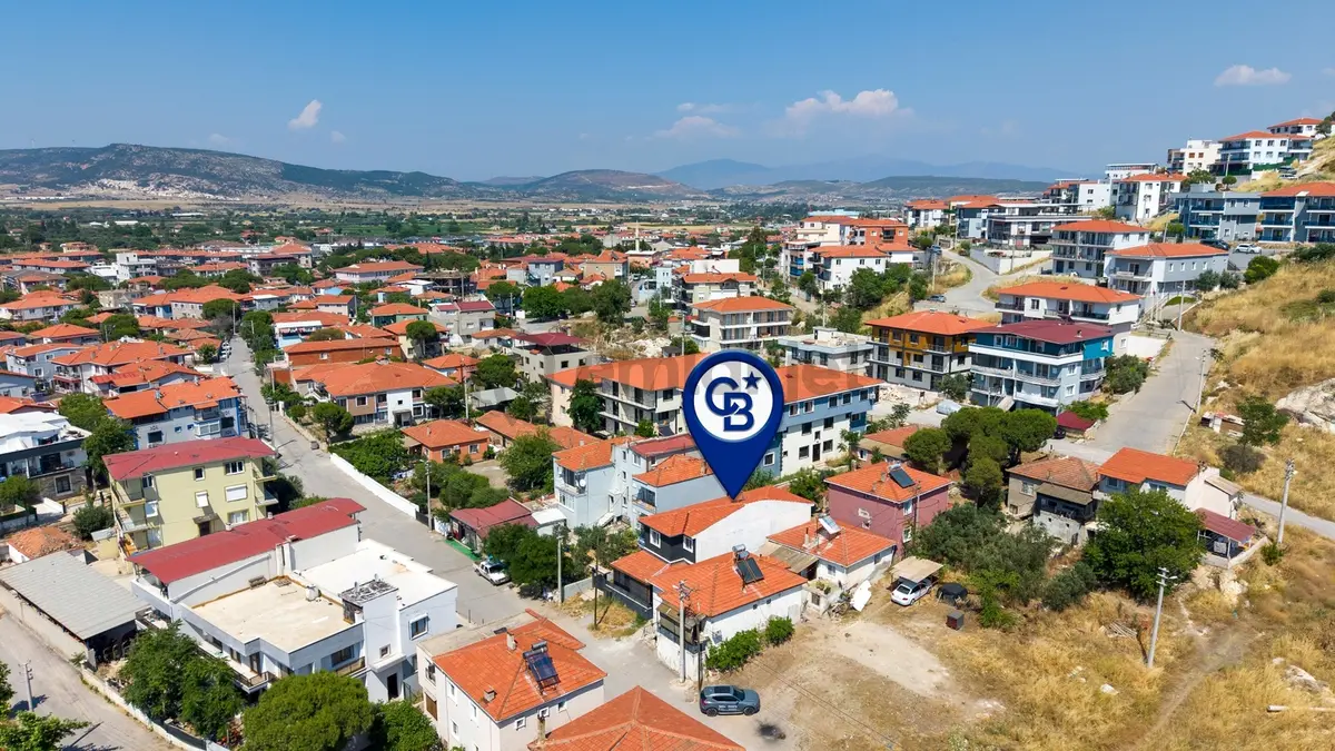 Foça Kazım Dirik Mah. Satılık 1+1 Daire - 32