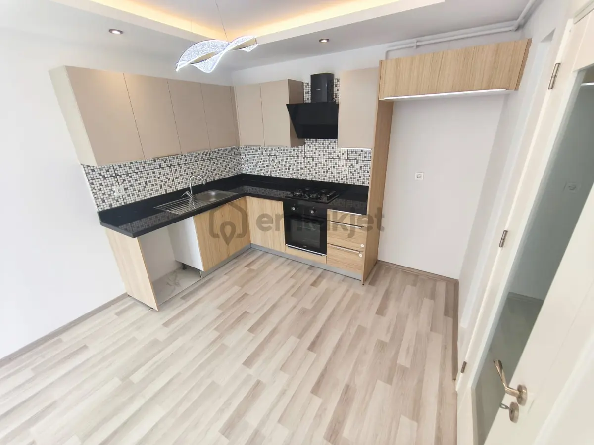 İz'den Begoviç Hayat Büfe Yanında - 4