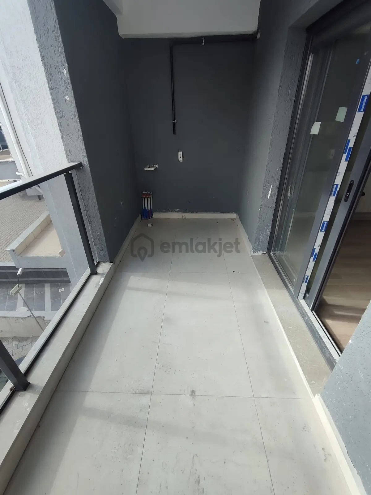 Dörtyol Tarafında 1+1 Ofis Apartımız - 8