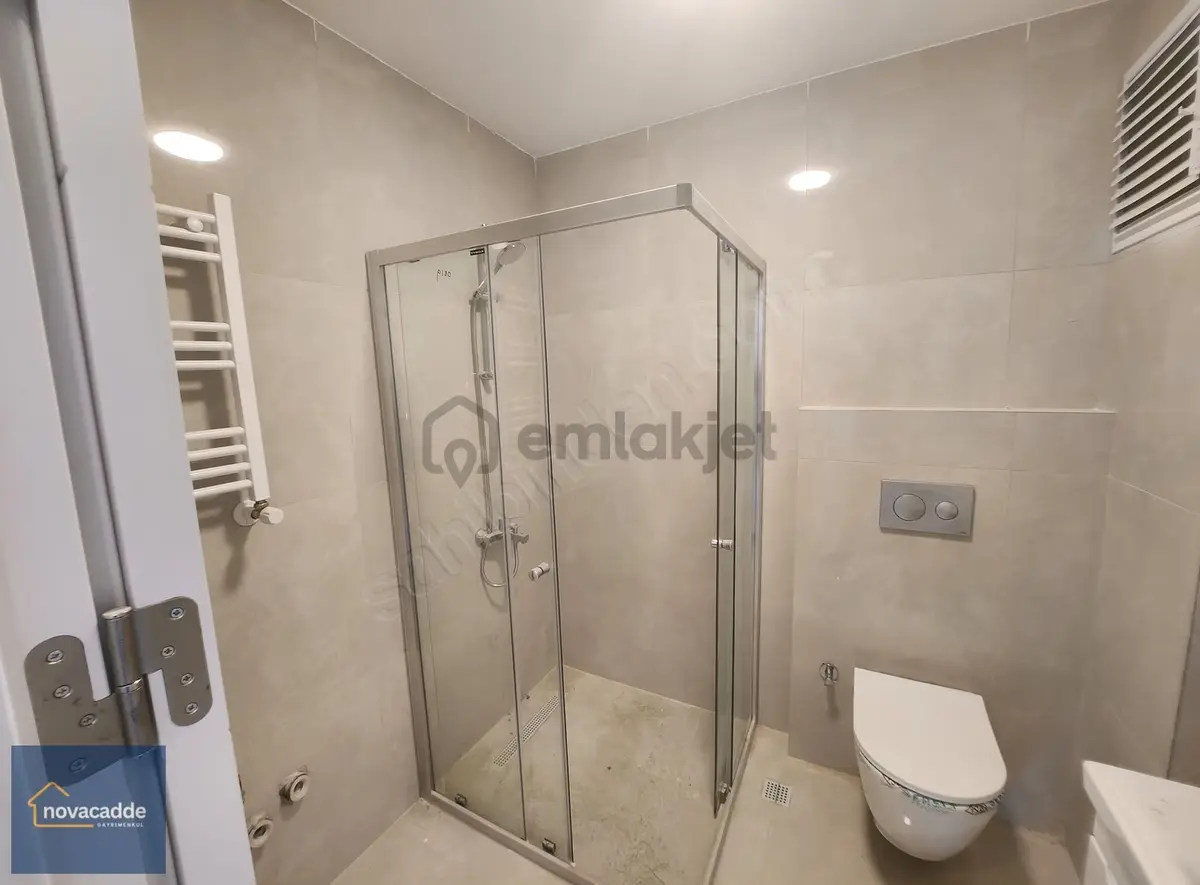 Bostancıda Sıfır Binada Geniş 75 M2 Net 2+1 Daire - 23